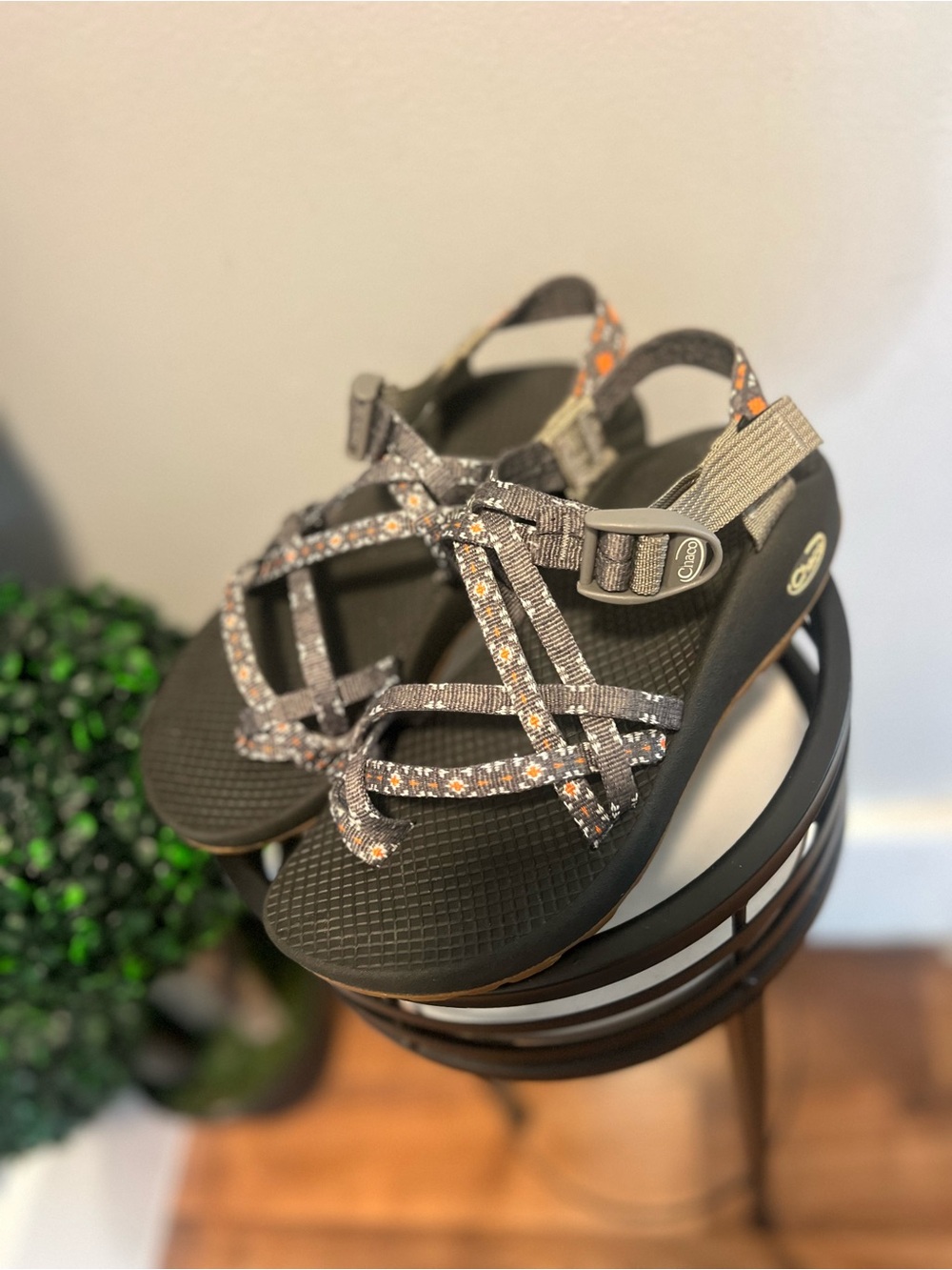Chaco Womens Size 7 Uk 5Creed Golden Grey Orange Strappy Outdoor Classic Sandals